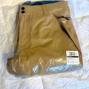 Women's Armada ski/snowboard pants NWT